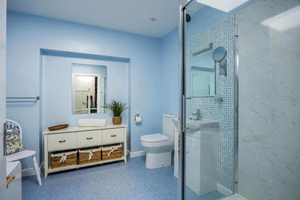 Old Orchard House image