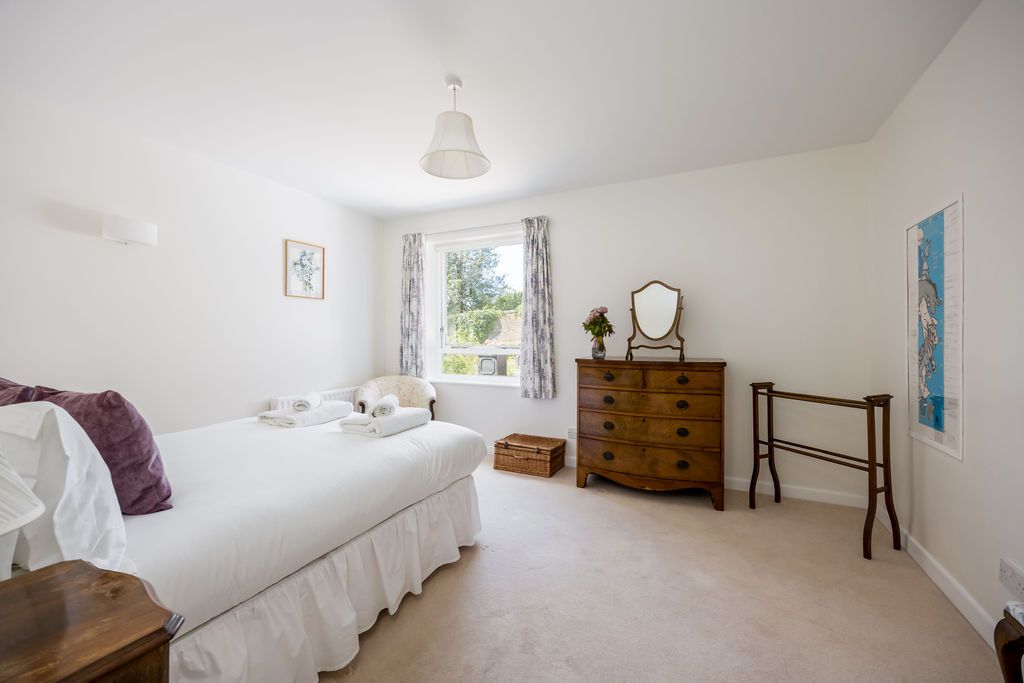 Old Orchard House image