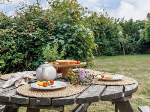 afternoon tea in garden