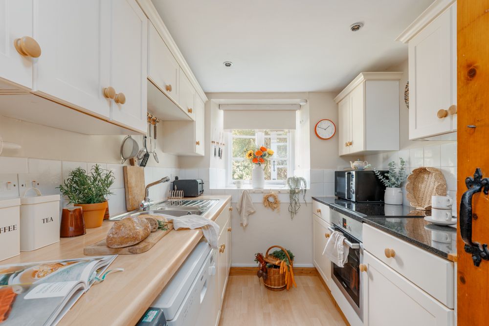 quaint cottage kitchen dorset
