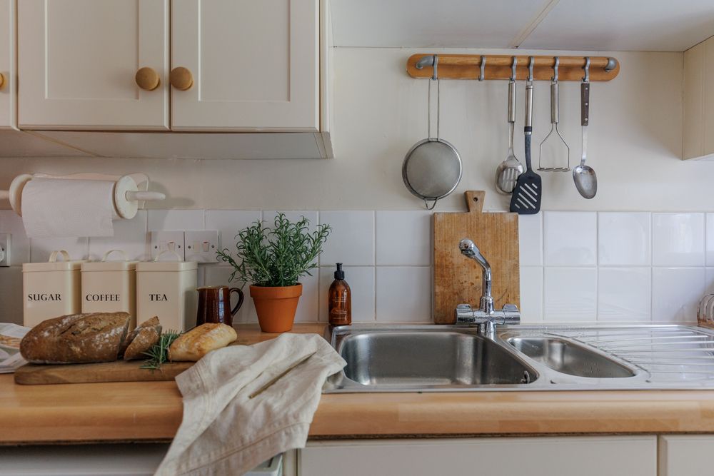 pretty cottage kitchen styling