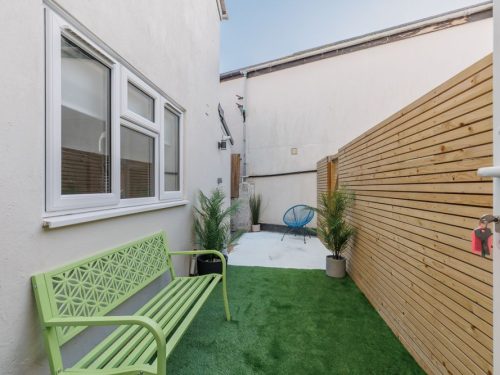 Beachway House image