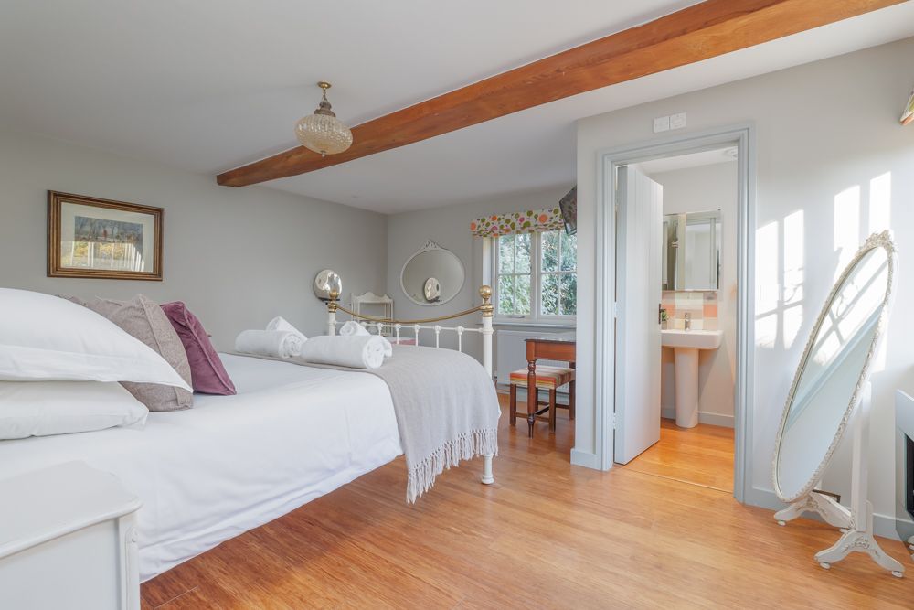 Snowdrop Cottage image