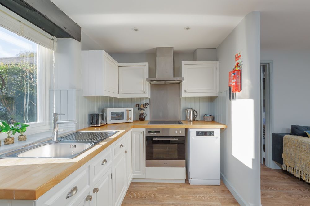 Primrose Cottage image