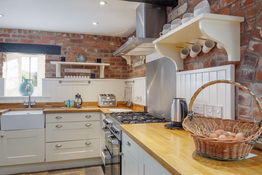 Foxglove Cottage image