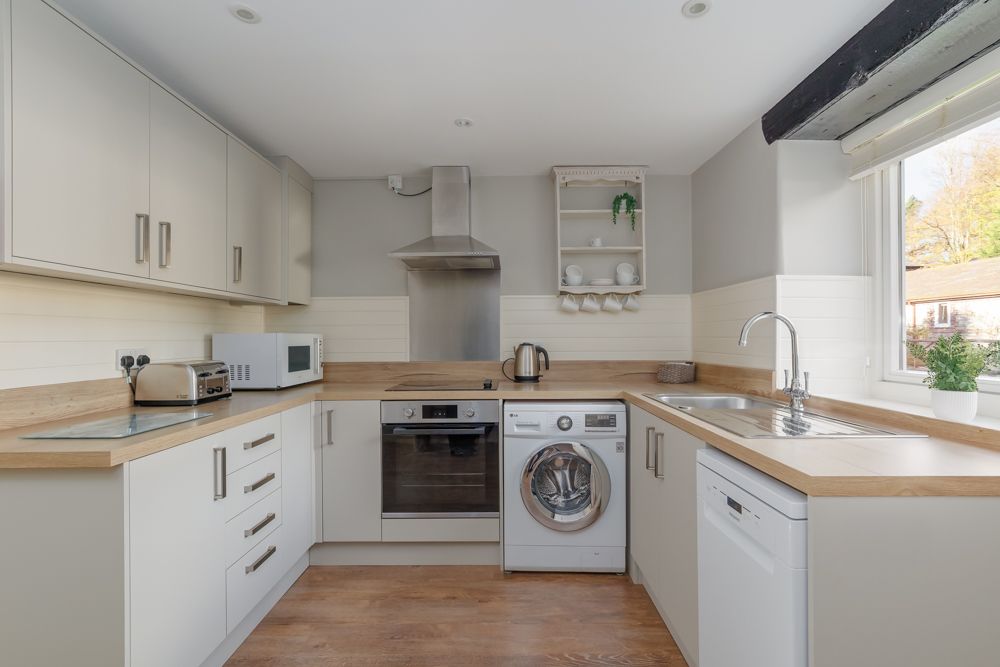 Jasmine Cottage image